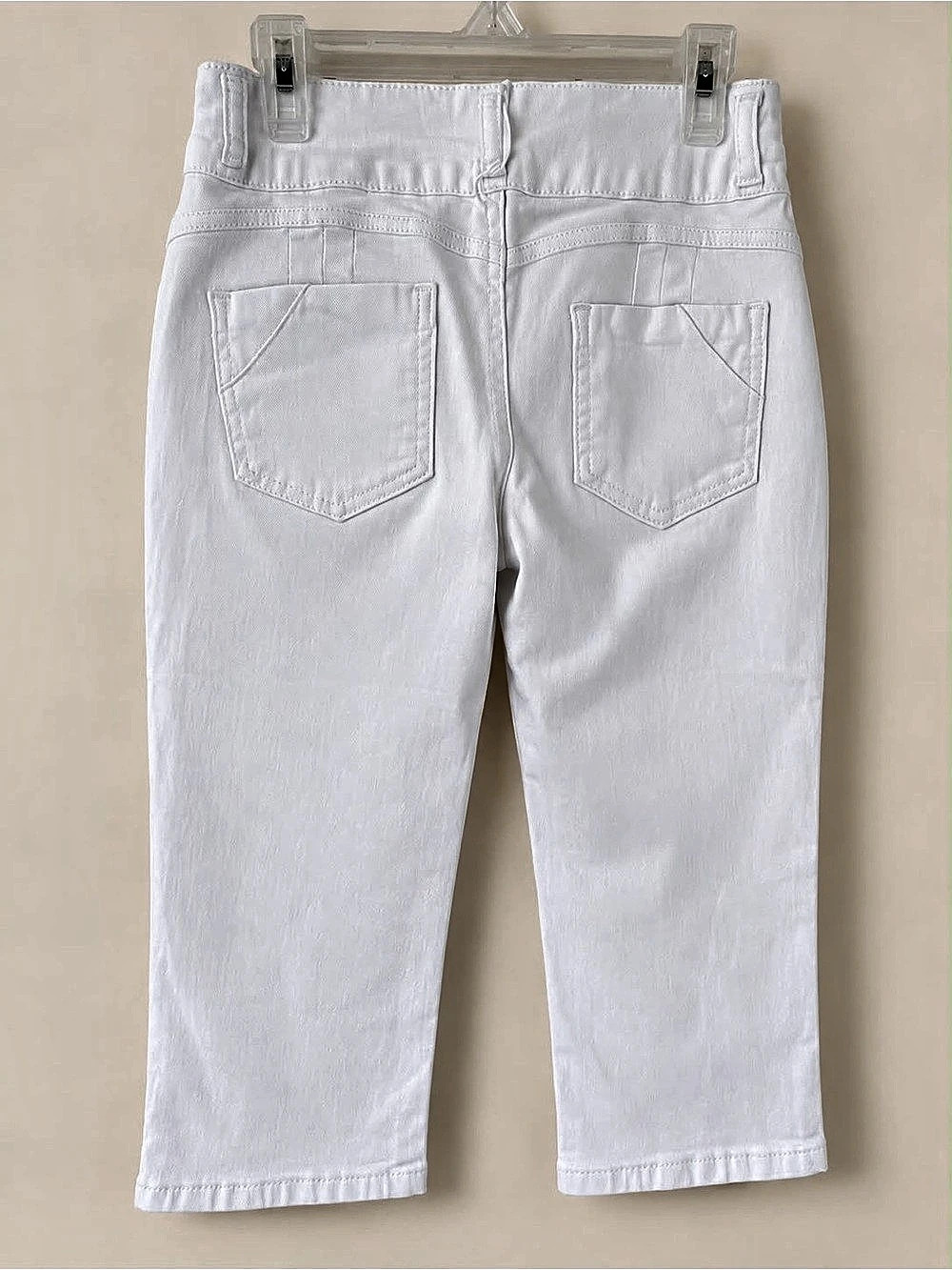 White Cropped Jeans Like New